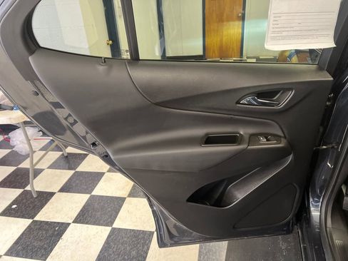 Used 2022 Chevrolet Equinox LT image 43