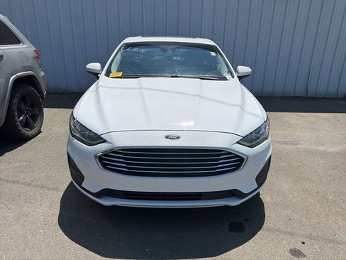 Used 2020 Ford Fusion SE FWD image 2