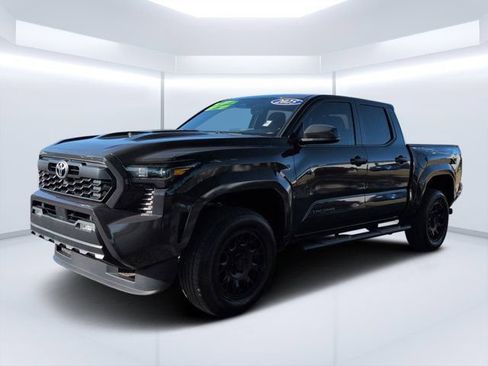 Used 2025 Toyota Tacoma TRD Sport RWD image 7