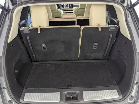 Used 2023 INFINITI QX60 Sensory w/ Cargo Package image 19