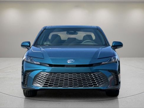 New 2026 Toyota Camry SE image 7