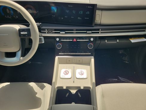 New 2026 Hyundai Santa Fe SE FWD image 14