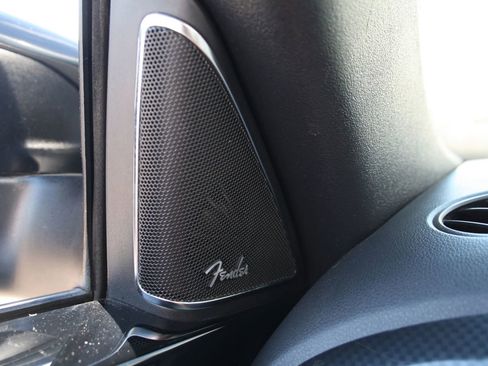 Used 2014 Volkswagen Beetle R-Line image 34