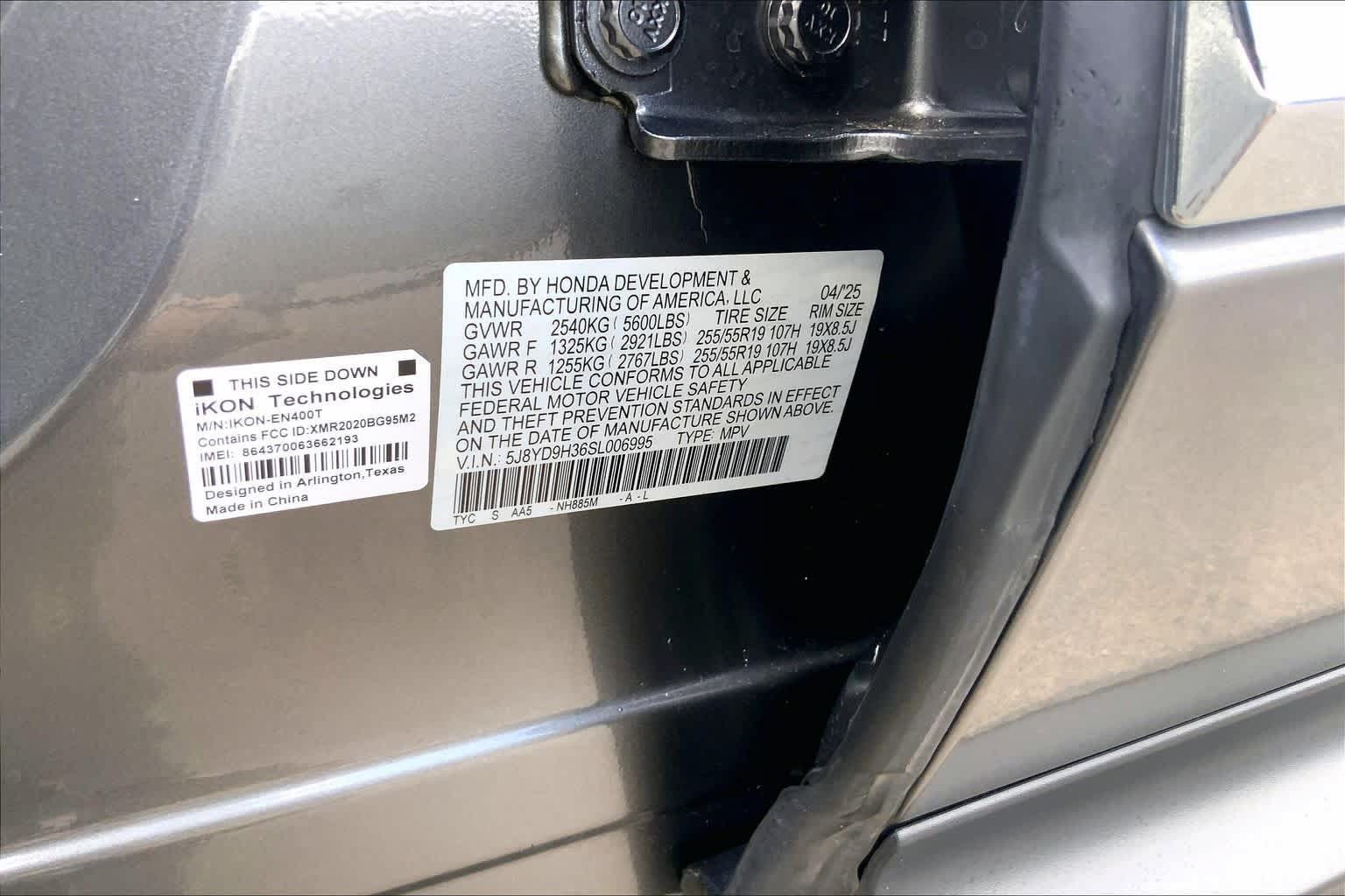 Used 2025 Acura MDX FWD image 37