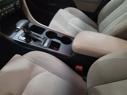 Used 2018 Kia Optima LX w/ 17" Alloy Wheels Package image 26