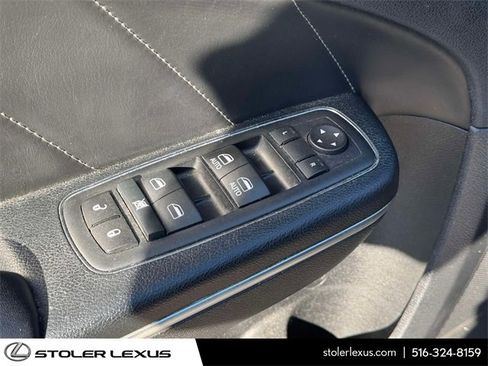 Used 2016 Dodge Charger R/T Scat Pack w/ Technology Group image 17