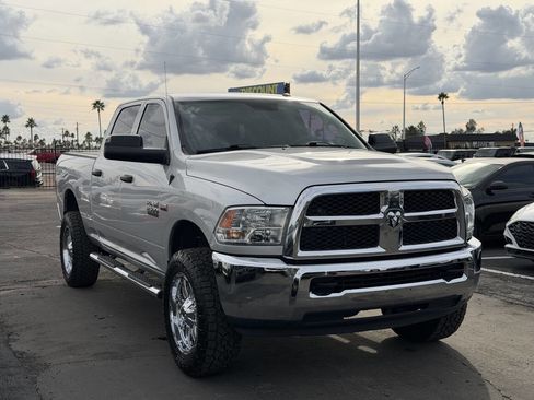 Used 2017 RAM 2500 Tradesman w/ Chrome Appearance Group image 16