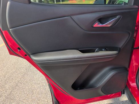 Used 2023 Chevrolet Blazer LT image 31