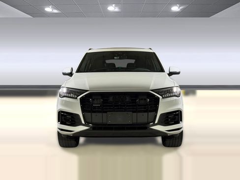 Used 2023 Audi Q7 3.0T Premium Plus w/ Premium Plus Package AWD/4WD image 6