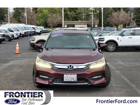 Used 2017 Honda Accord Sport Special Edition image 3