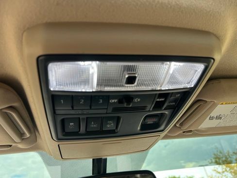 Used 2016 Toyota 4Runner 4WD image 34
