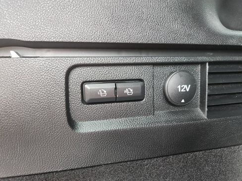 Used 2020 Lincoln Nautilus Premier w/ Equipment Group 101A image 29