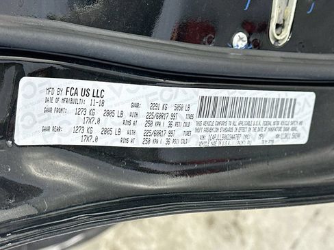 Used 2019 Jeep Cherokee Latitude Plus FWD image 36