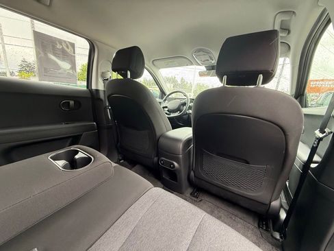 Certified 2025 Hyundai Ioniq 5 SE RWD image 17
