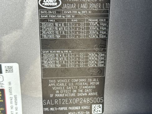 Used 2023 Land Rover Discovery S R-Dynamic image 39