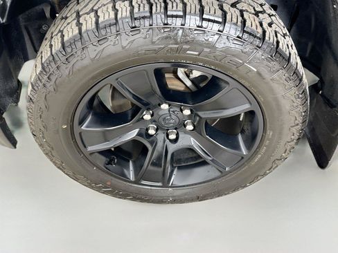 Used 2020 RAM 1500 Big Horn AWD/4WD image 29