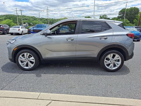 Used 2024 Buick Encore GX Preferred w/ Comfort Package FWD image 4