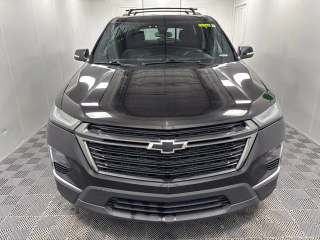 Used 2022 Chevrolet Traverse LT FWD image 2