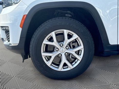 Used 2022 Jeep Grand Cherokee L Limited image 35