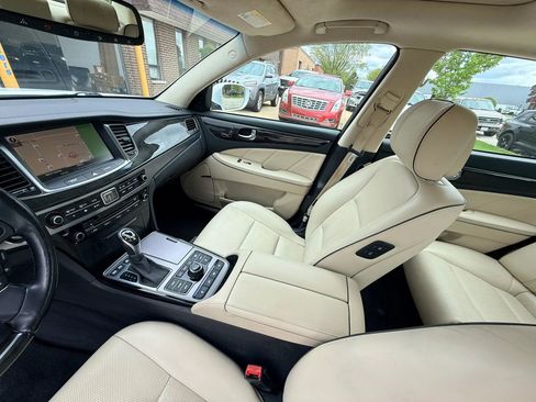 Used 2014 Hyundai Equus Signature RWD image 12
