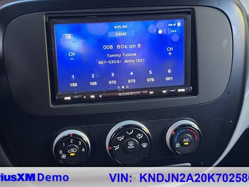 Used 2019 Kia Soul FWD image 27