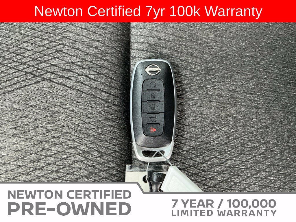 Used 2025 Nissan Rogue SV AWD/4WD image 41