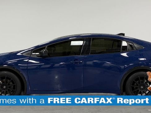 Used 2024 Toyota Prius XLE image 2