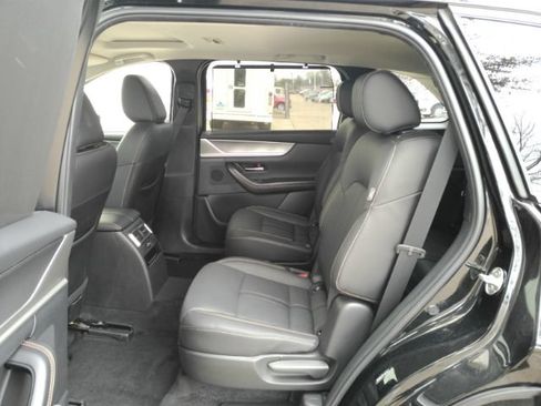 Used 2024 MAZDA CX-90 Plug-In Hybrid w/ Preferred AWD/4WD image 21