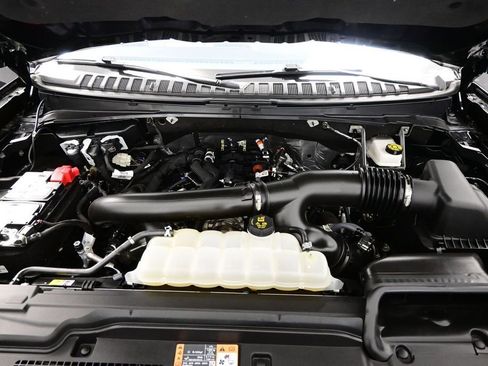 Used 2025 Ford Expedition Active RWD image 31
