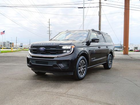 Used 2025 Ford Expedition Max Platinum image 10