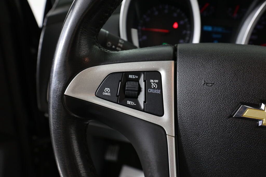 Used 2017 Chevrolet Equinox LT w/ Convenience Package FWD image 31
