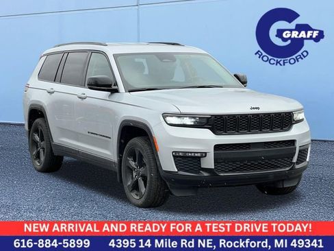 Used 2023 Jeep Grand Cherokee L Limited w/ Black Appearance Package AWD/4WD image 1
