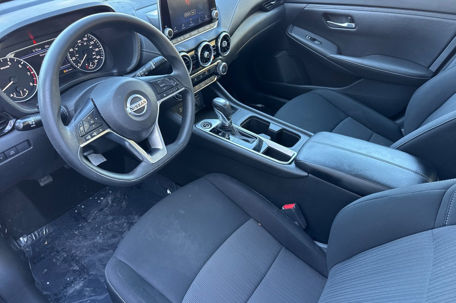 Used 2023 Nissan Sentra SV FWD image 4