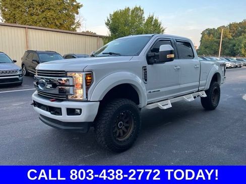Used 2018 Ford F250 Lariat w/ Lariat Value Package AWD/4WD image 39