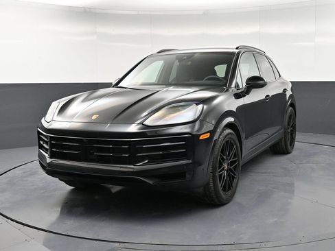 New 2026 Porsche Cayenne S AWD/4WD image 6