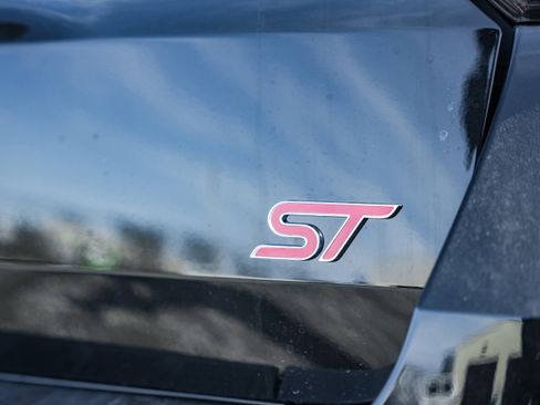 New 2026 Ford Explorer ST w/ Sun And Sound Package image 9