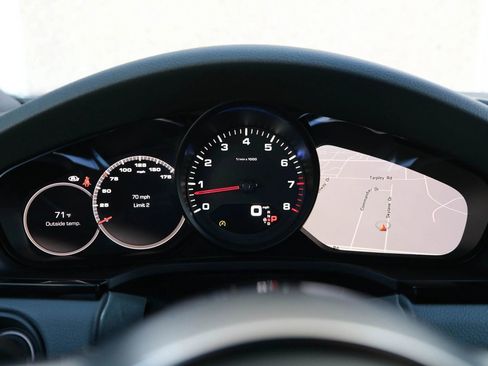 Used 2019 Porsche Cayenne image 36