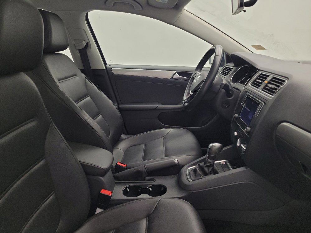 Used 2017 Volkswagen Jetta SE FWD image 21