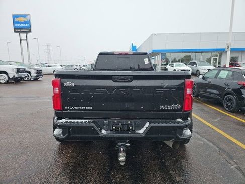 Used 2022 Chevrolet Silverado 3500 High Country AWD/4WD image 4