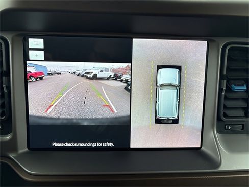 Used 2023 Ford Bronco Outer Banks image 14