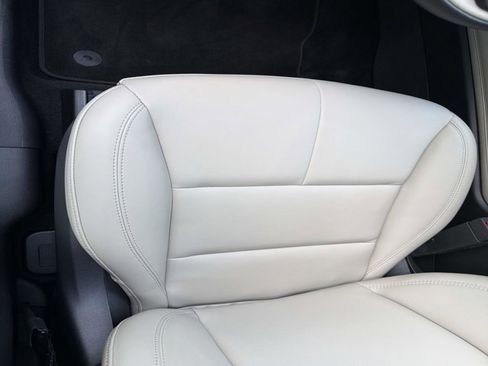 New 2026 Lincoln Corsair Premiere FWD image 11