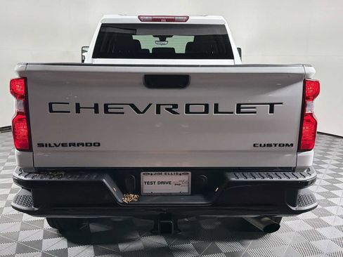 Used 2023 Chevrolet Silverado 2500 Custom w/ Custom Value Package AWD/4WD image 6