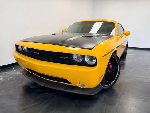 Used 2012 Dodge Challenger SRT8 Yellow Jacket w/ Premium Sound Group RWD image 17