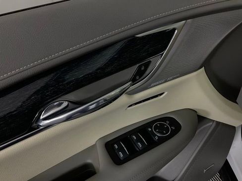 Used 2022 Cadillac XT6 Premium Luxury w/ Technology Package image 24