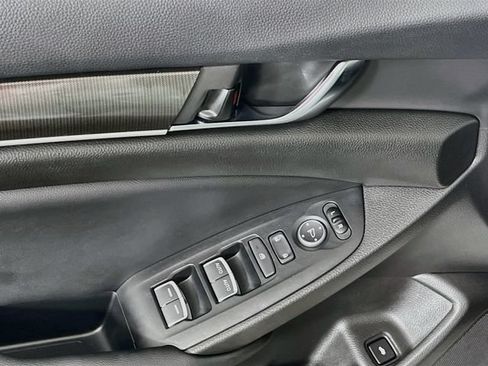 Used 2022 Honda Accord Sport image 18