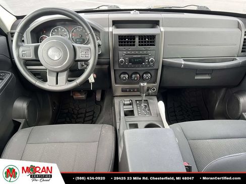 Used 2012 Jeep Liberty Sport w/ Popular Equipment Group AWD/4WD image 13