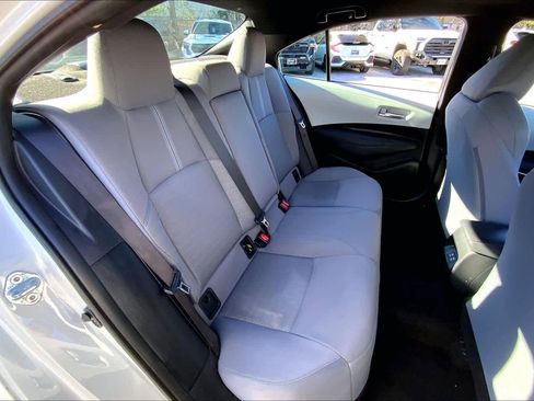 Used 2023 Toyota Corolla SE image 18