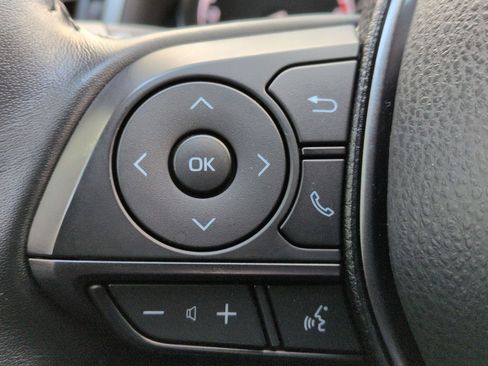 Used 2024 Toyota Camry SE image 12