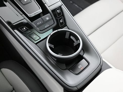 New 2026 Porsche 911 Carrera 4S AWD/4WD image 23