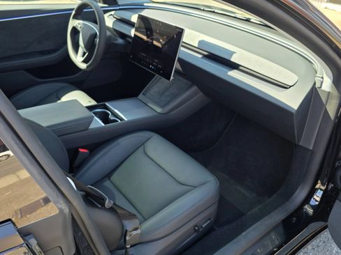 Used 2025 Tesla Model 3 Long Range AWD/4WD image 12